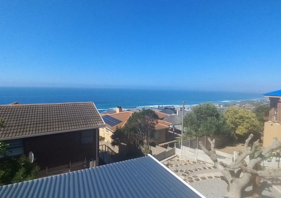 5 Bedroom Property for Sale in Dana Bay Western Cape